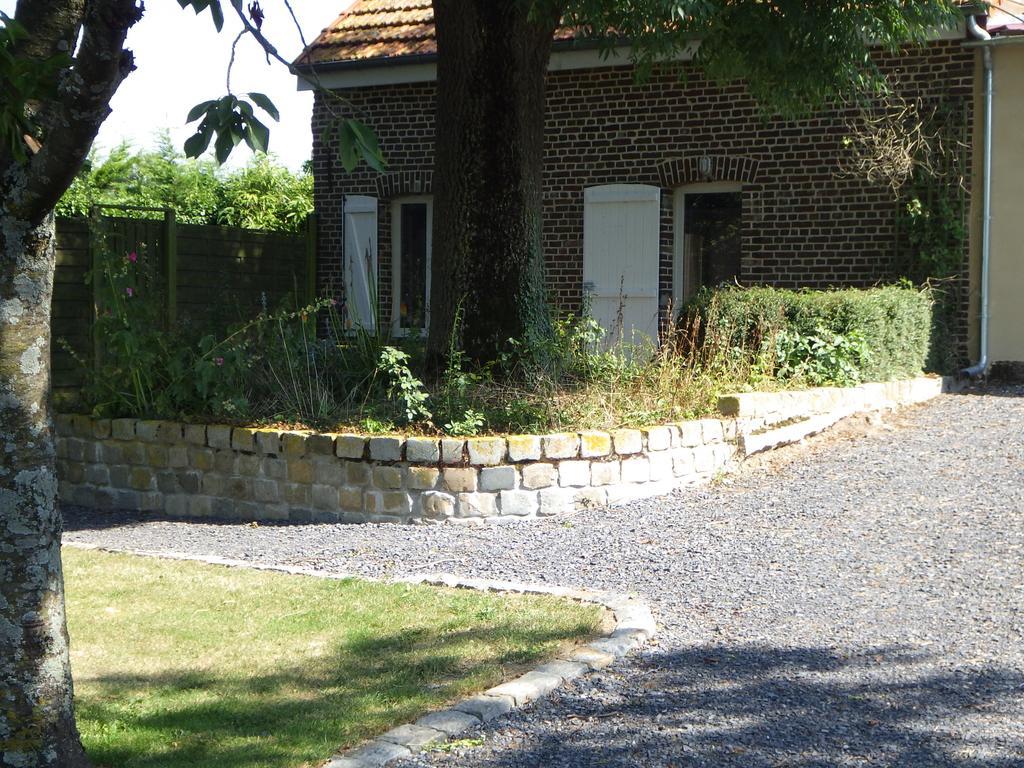Les Gites Du Vieux Frene Longavesnes Bagian luar foto